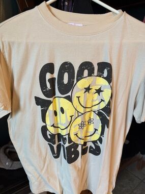 Pink Lily Graphic Tee